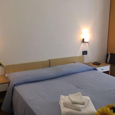 B&B Hotel Lucciola Cattolica Exterior photo