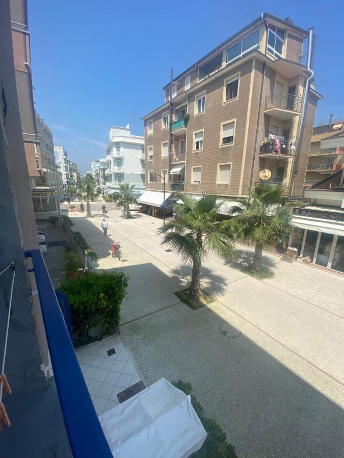 B&B Hotel Lucciola Cattolica Exterior photo