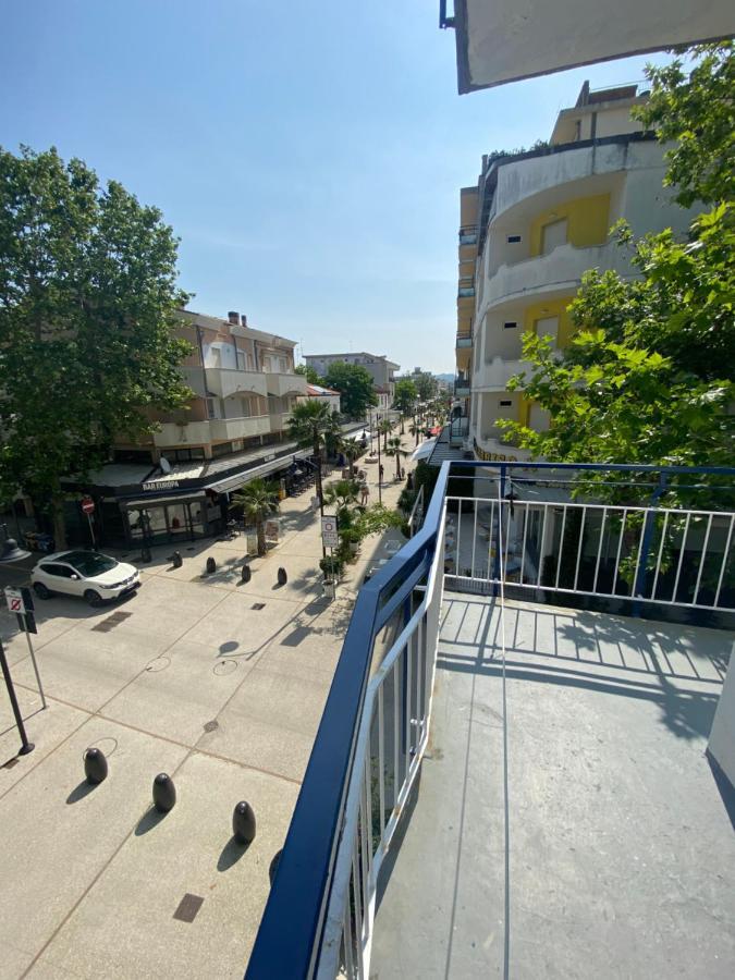 B&B Hotel Lucciola Cattolica Exterior photo