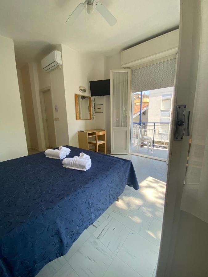 B&B Hotel Lucciola Cattolica Exterior photo